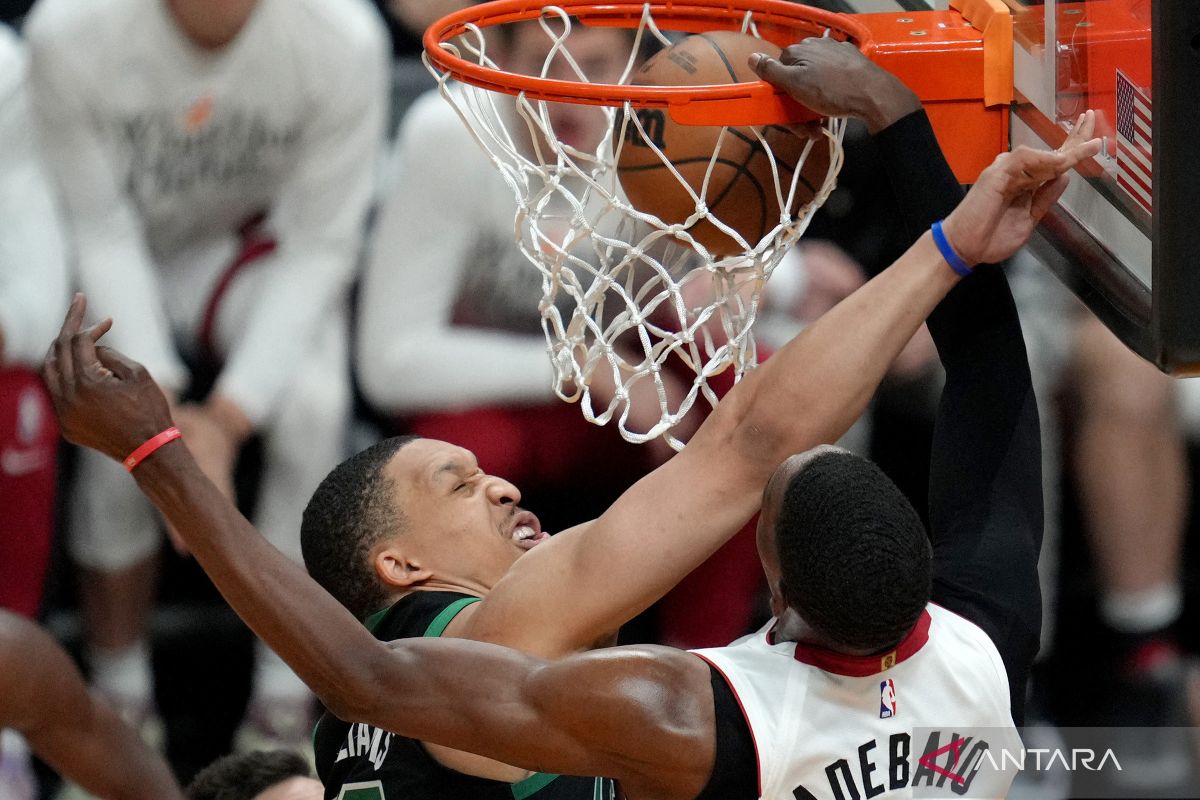 Heat hancurkan Celtics di Miami 128-102