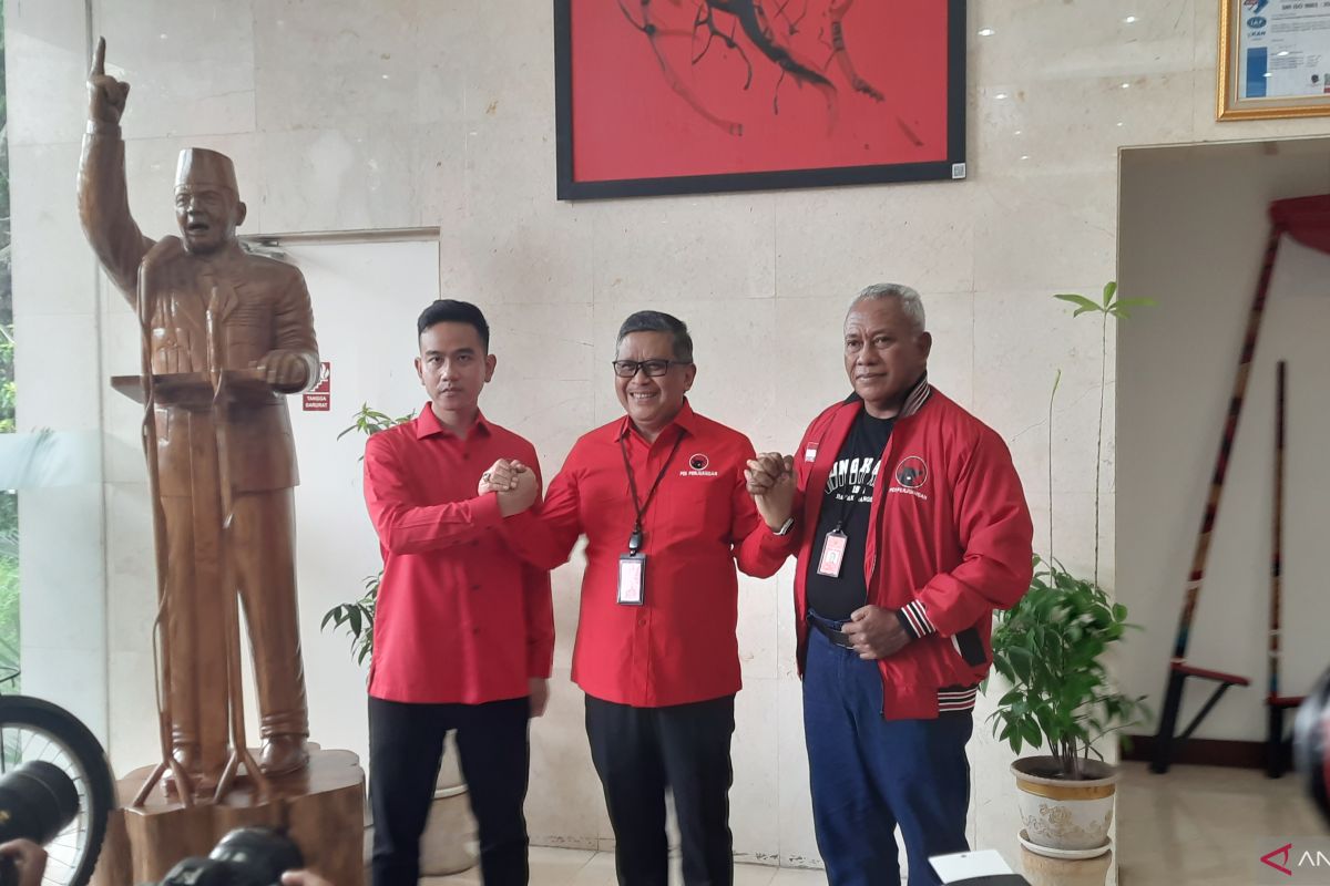 Gibran usai dipanggil PDIP: Saya tegak lurus sesuai arahan ketum