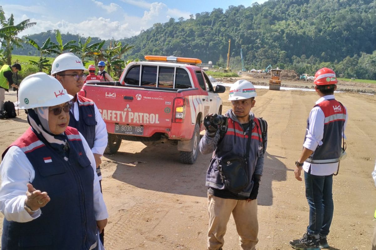 Ini penjelasan masalah pembebasan lahan Tol Padang-Sicincin