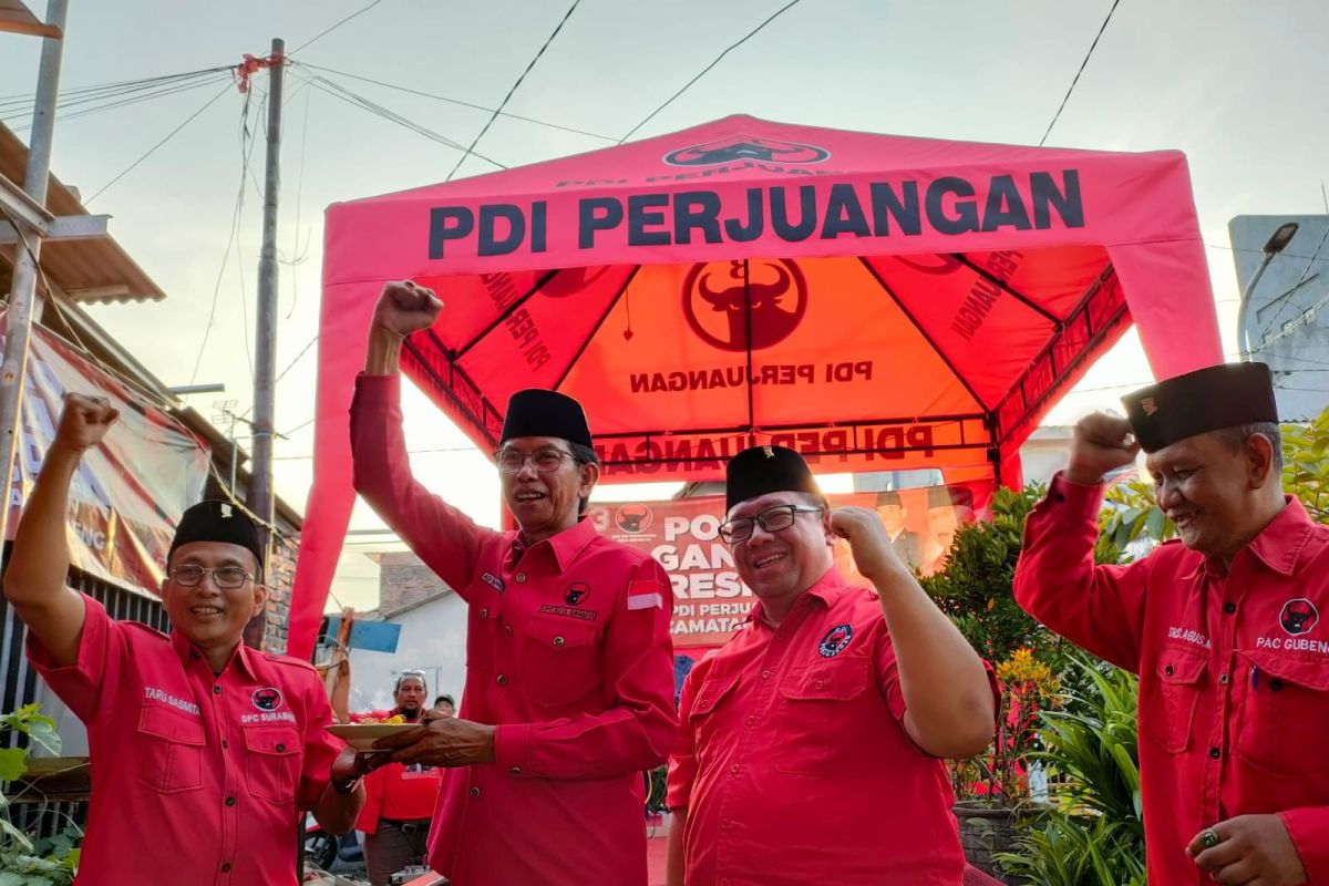 PDIP: Posko gotong royong di Surabaya punya andil selesaikan problem warga