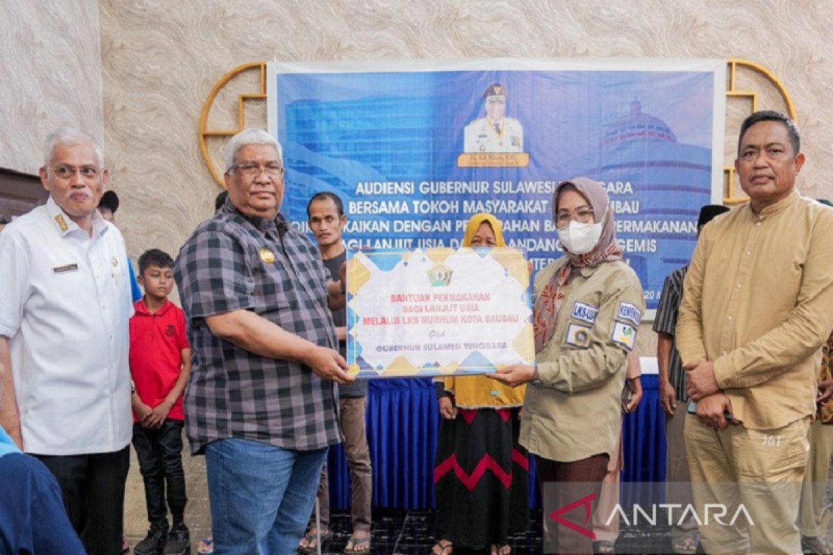 Gubernur Sulawesi Tenggara apresiasi rumah produksi ikan asap tuna di Baubau