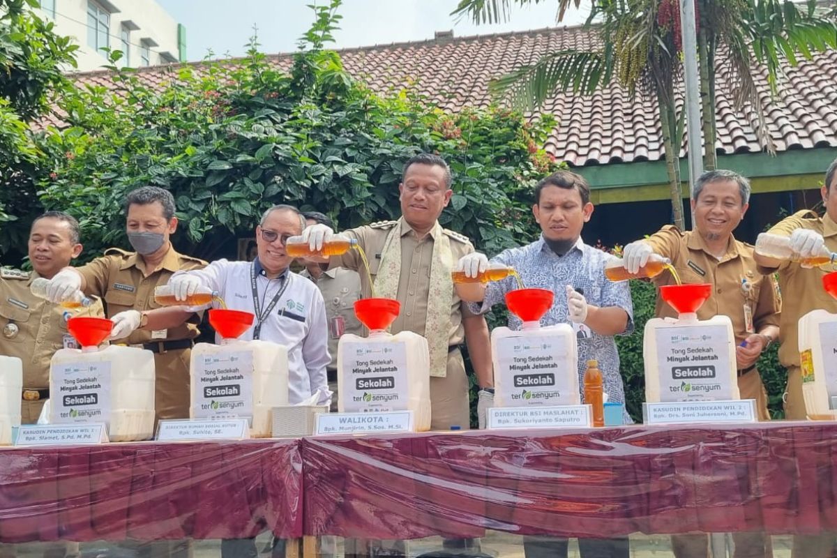 Siswa di Jaksel diminta manfaatkan minyak jelantah demi atasi limbah