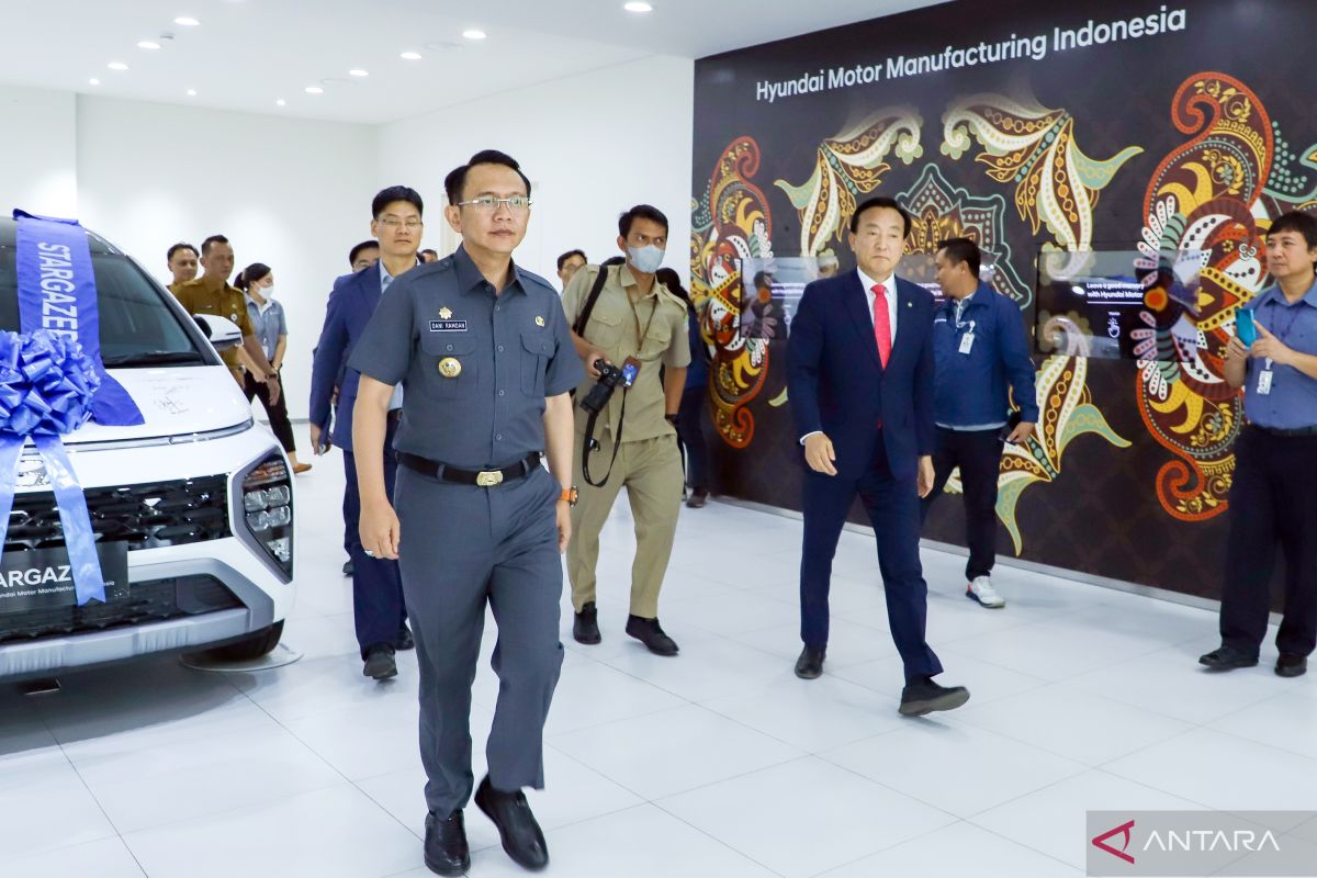 Bupati Bekasi dampingi Wali Kota Buk-gu Korsel kunjungi Hyundai