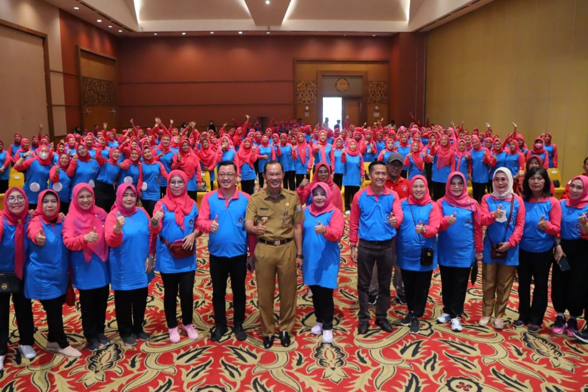 Wali Kota Palembang mengajak kader PKK gencarkan pola hidup sehat