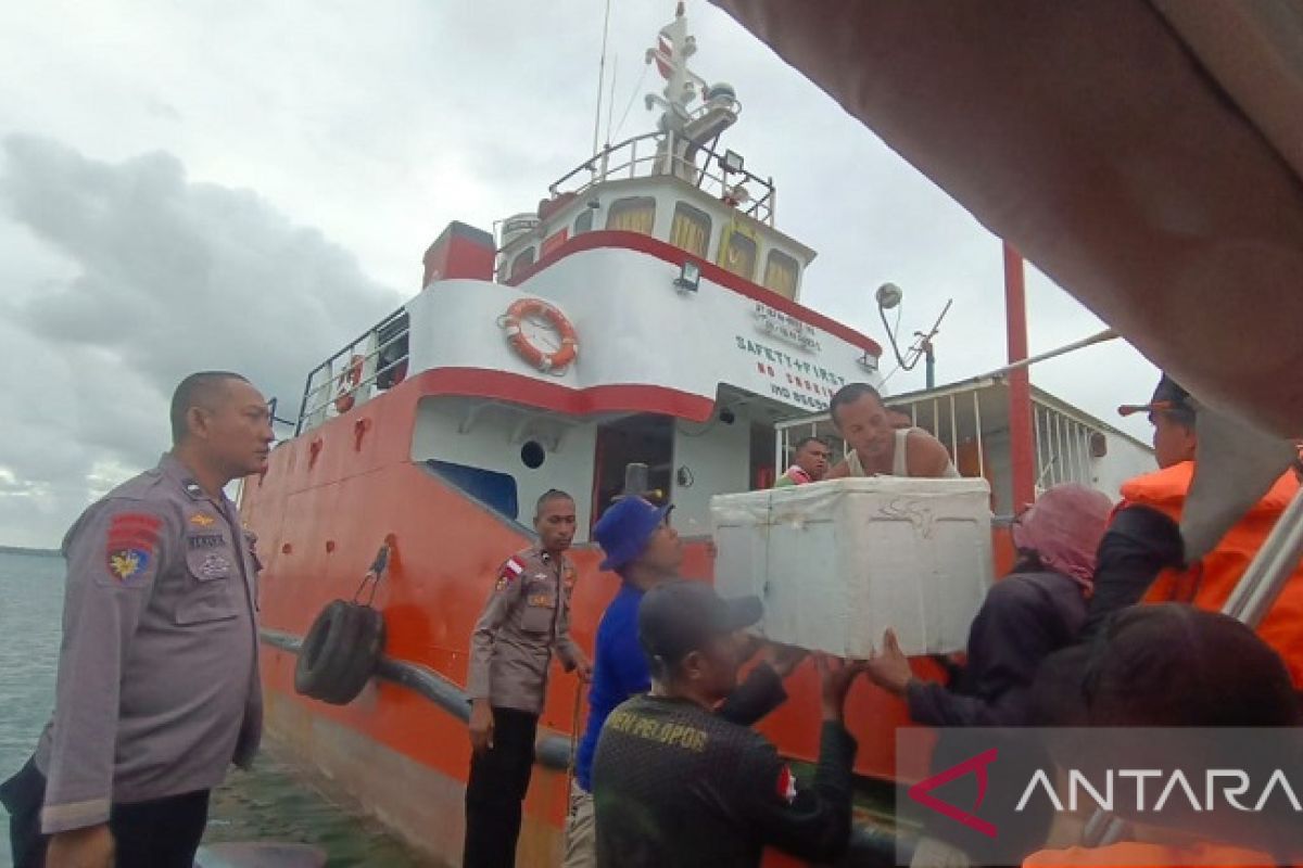 Pos SAR Saumlaki evakuasi tujuh penumpang longboat yang tenggelam