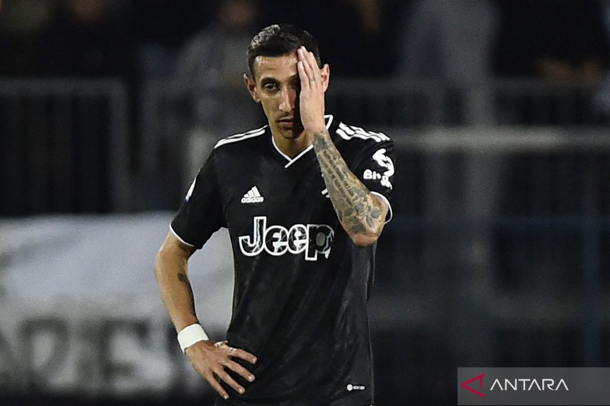 Juventus dilarang main di Conference League musim depan