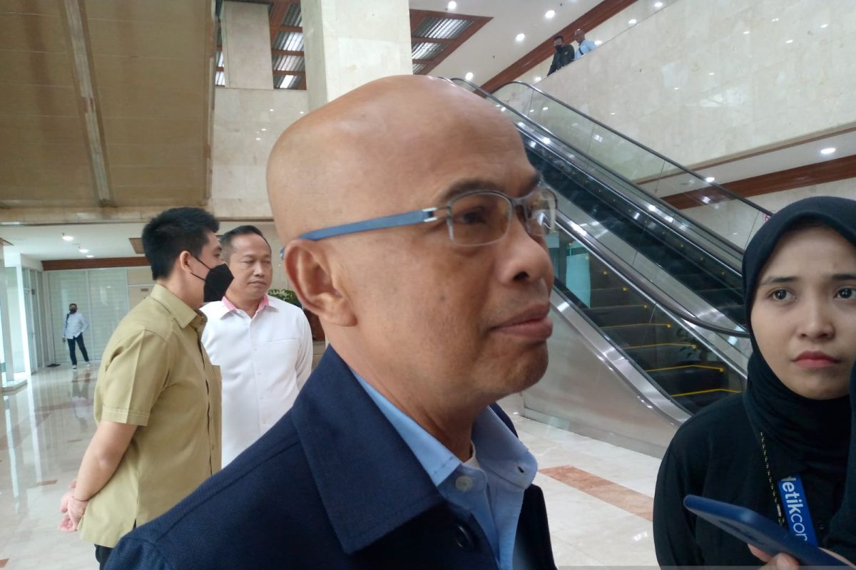 Wakil Ketua Komisi III: Desmond Mahesa politisi yang miliki warna beda