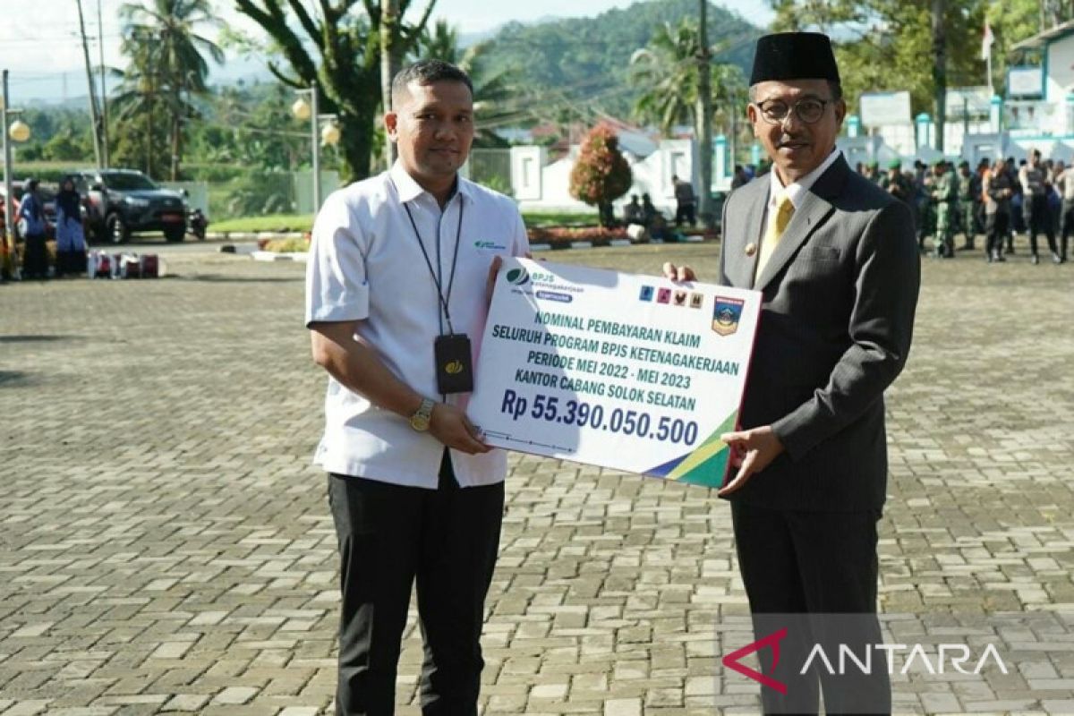 BPJAMSOSTEK telah salurkan manfaat program Rp55,4 miliar di Solok Selatan