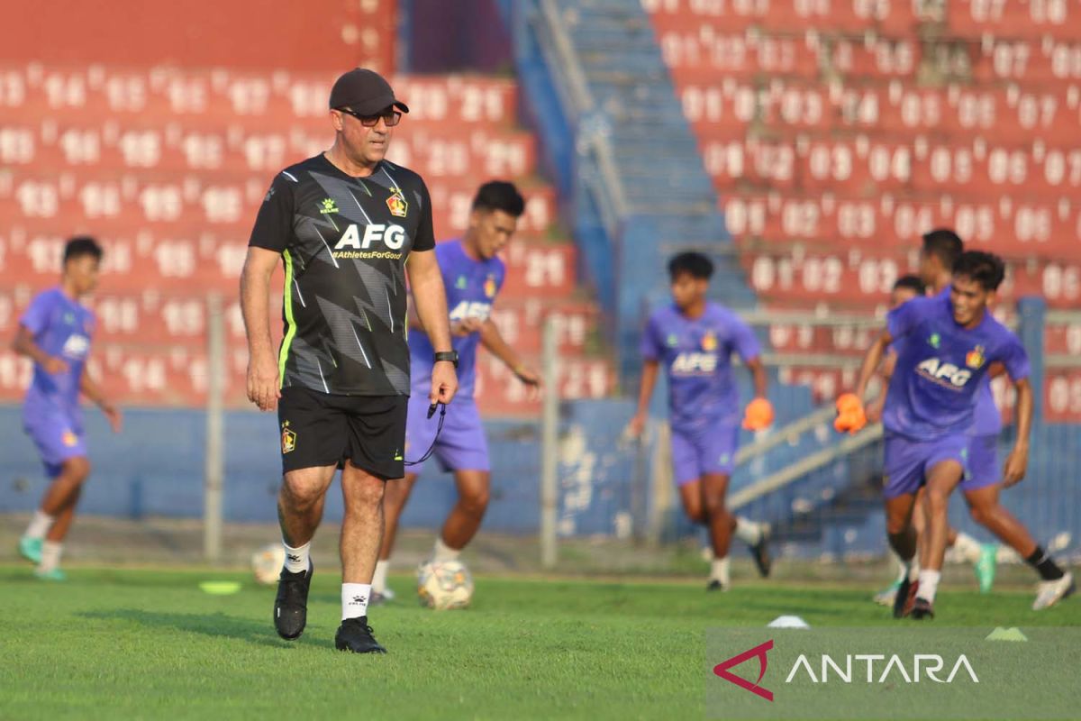 Pelatih Persik fokus maksimalkan fisik pemain di pekan kedua latihan