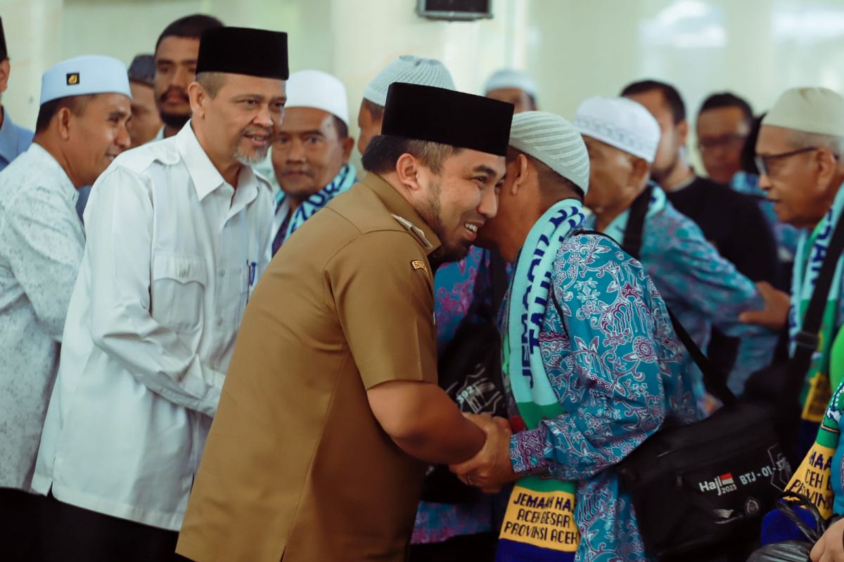 Pj Bupati minta JCH doakan kesejahteraan Aceh Besar