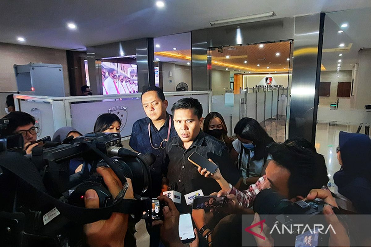 Kriminalitas kemarin, tawuran Jaktim hingga penipuan 'jastip' tiket