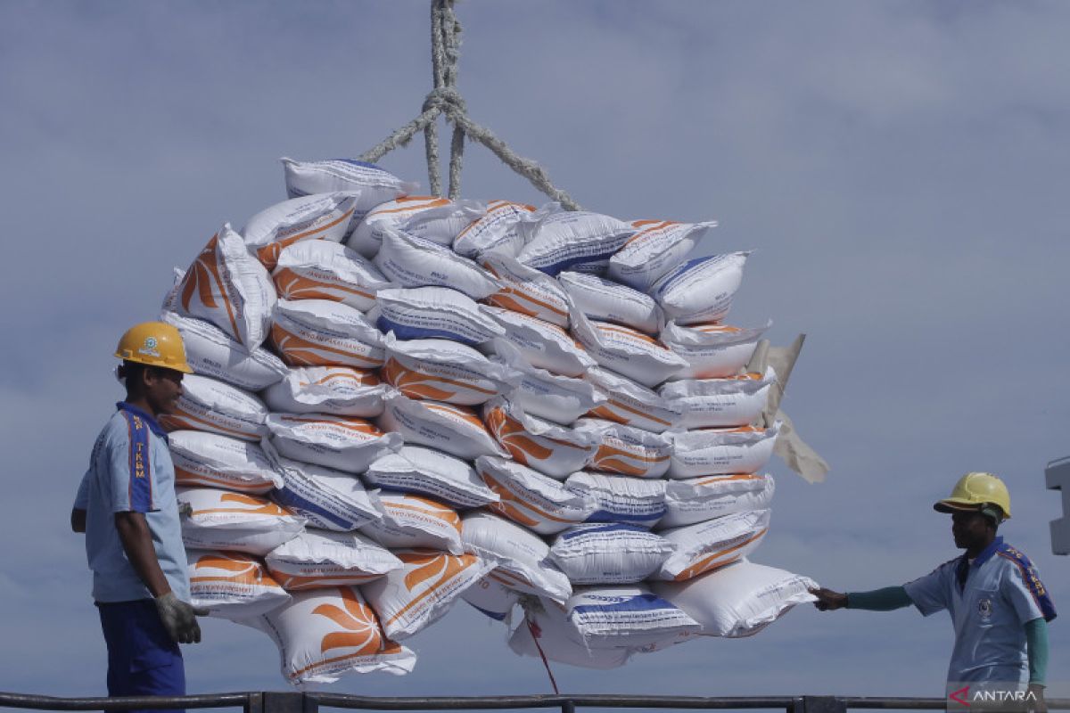 Bulog siapkan 5.846,37 ton beras untuk bantuan pangan di NTT