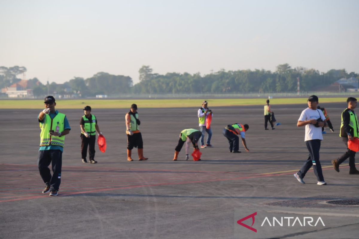 Bandara Bali lakukan FOD Cleaning jelang kedatangan pesawat A380