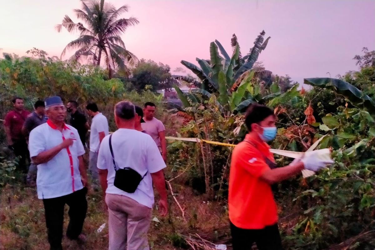 Geger! Siswi SD di Rumbuk Lombok Timur ditemukan meninggal di bawah pohon kelapa