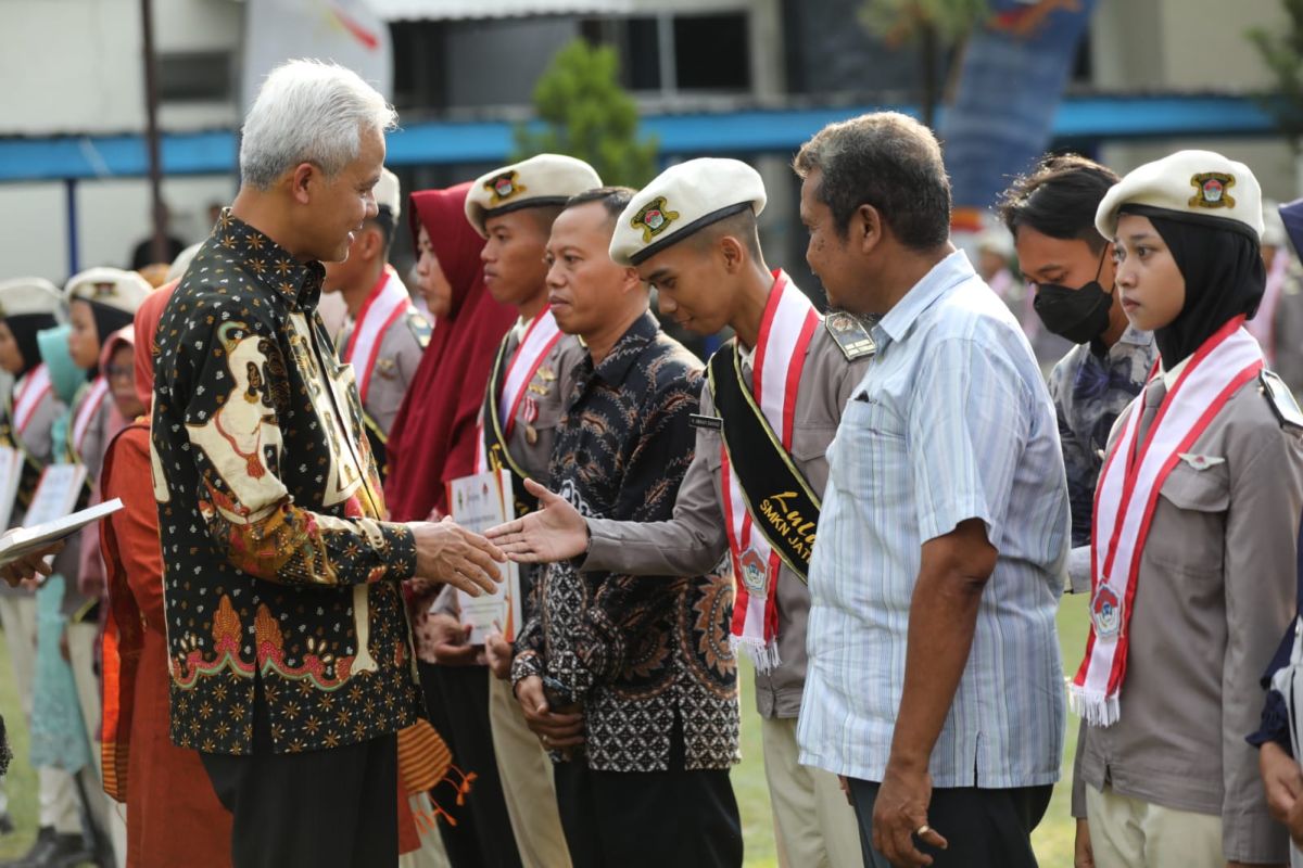 Saat Ganjar terharu ketika mewisuda 258 pelajar SMK Negeri Jateng