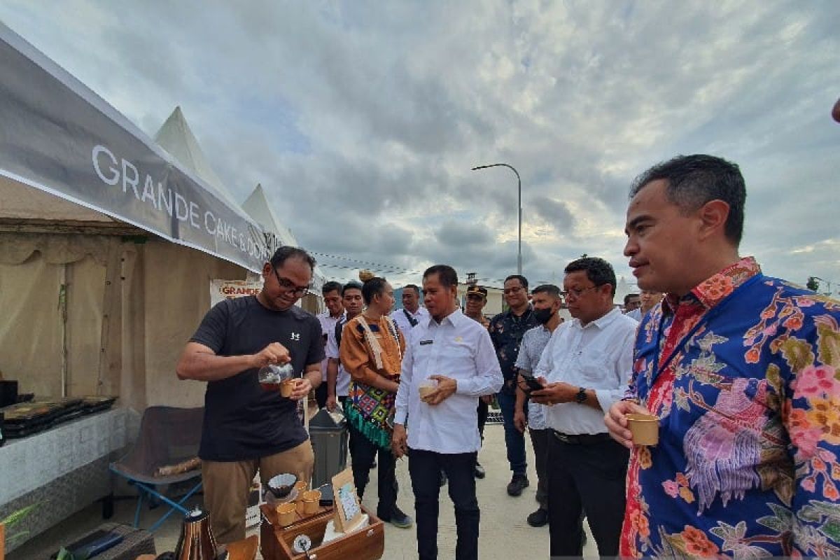 Ridwan Rumasukun minta panitia Sail Teluk Cenderawasih siapkan UMKM kopi