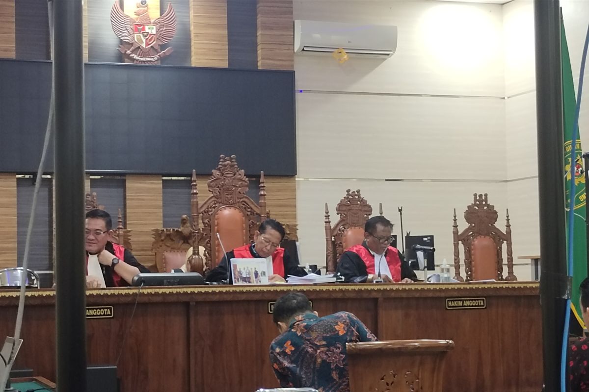 Terdakwa kasus suap Unila Heryandi dan M Basri divonis 4 tahun 6 bulan penjara