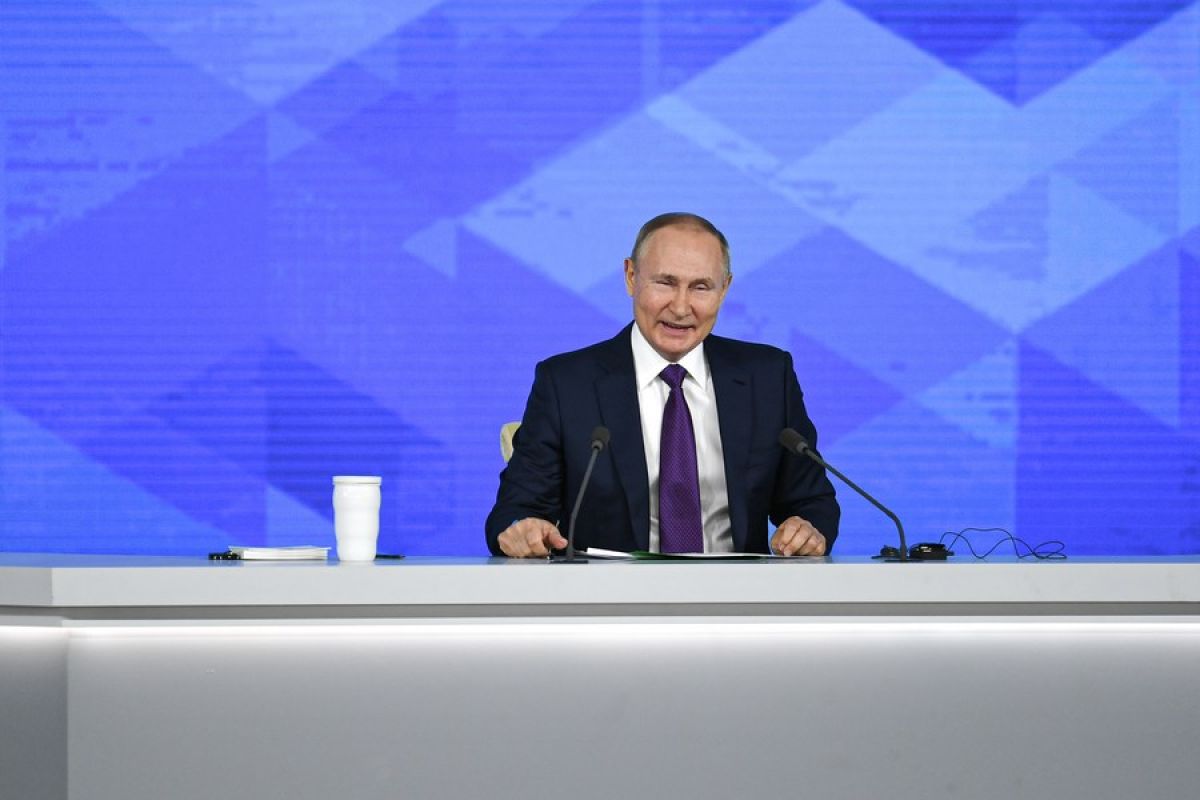 Presiden Putin : Desentralisasi sistem keuangan bermanfaat bagi ekonomi global