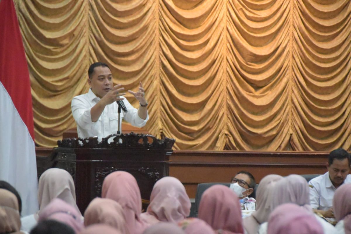 Wali Kota Surabaya pesan ke jajarannya agar hati-hati di tahun politik