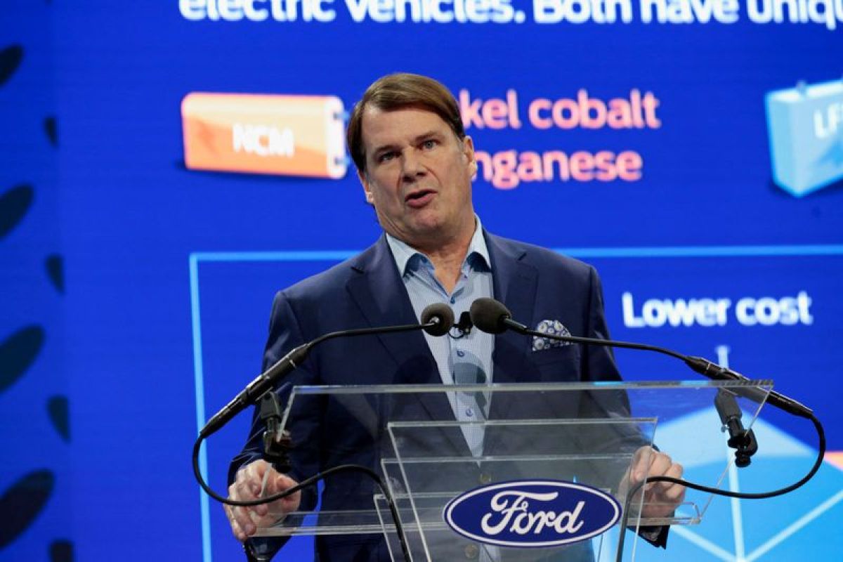 CEO Ford sebut China saingan mobil listrik utama, bukan GM atau Toyota