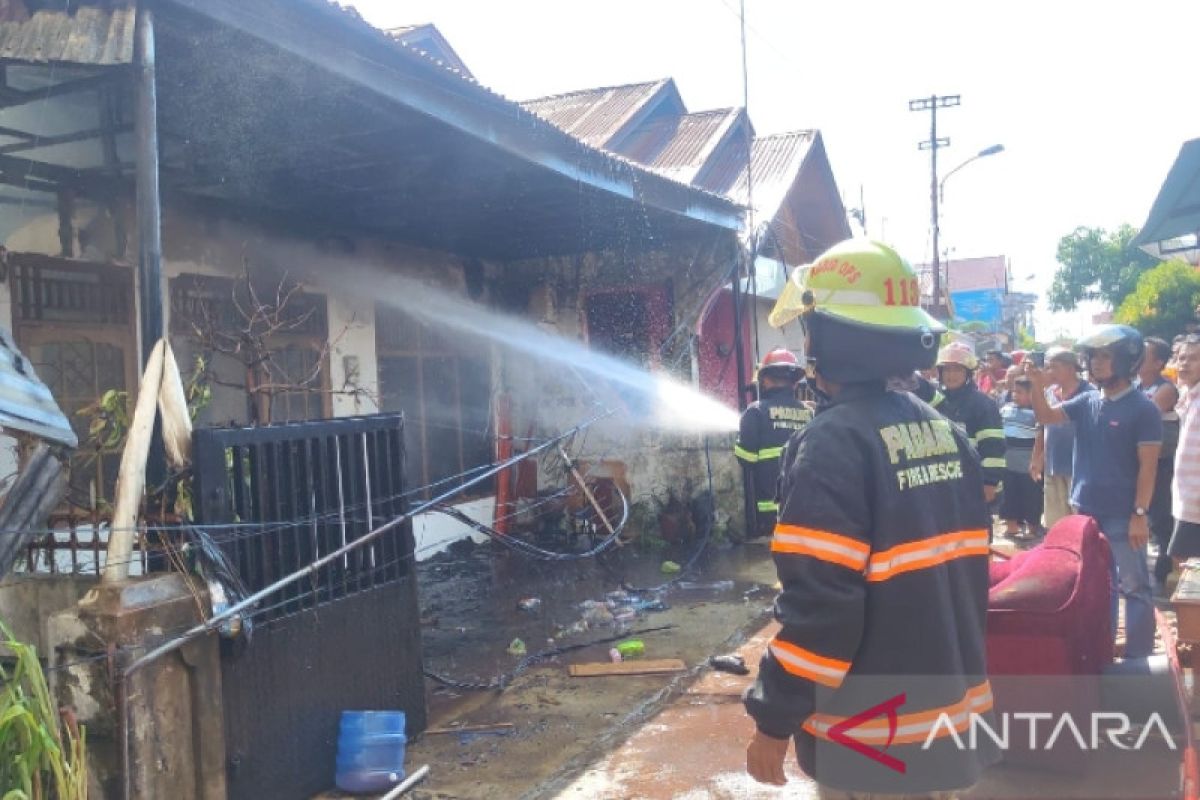 Marak kebakaran, ini himbauan dari Dinas Pemadam Kebakaran Kota Padang