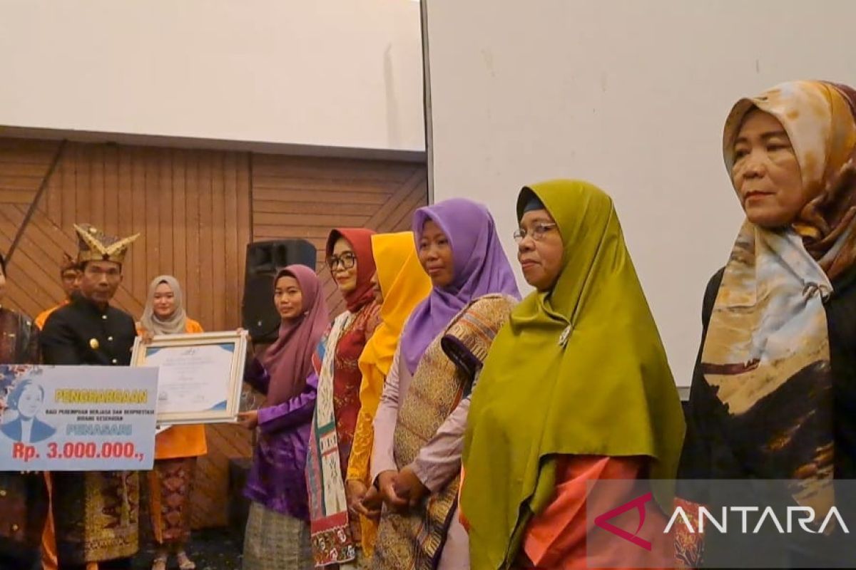 Babel berikan penghargaan ke 16 perempuan inspiratif