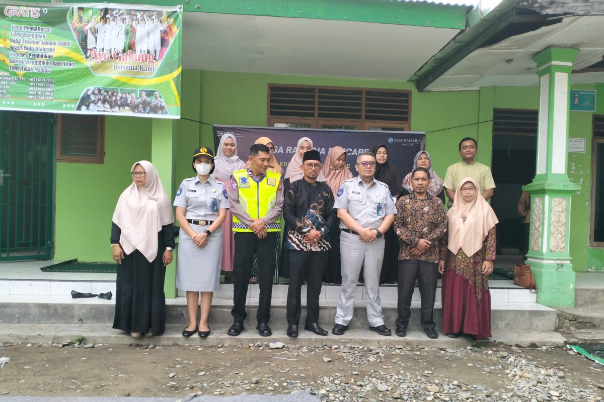 Jasa Raharja Langkat edukasi pelajar Al Washliyah Stabat soal penanganan korban kecelakaan lalu lintas