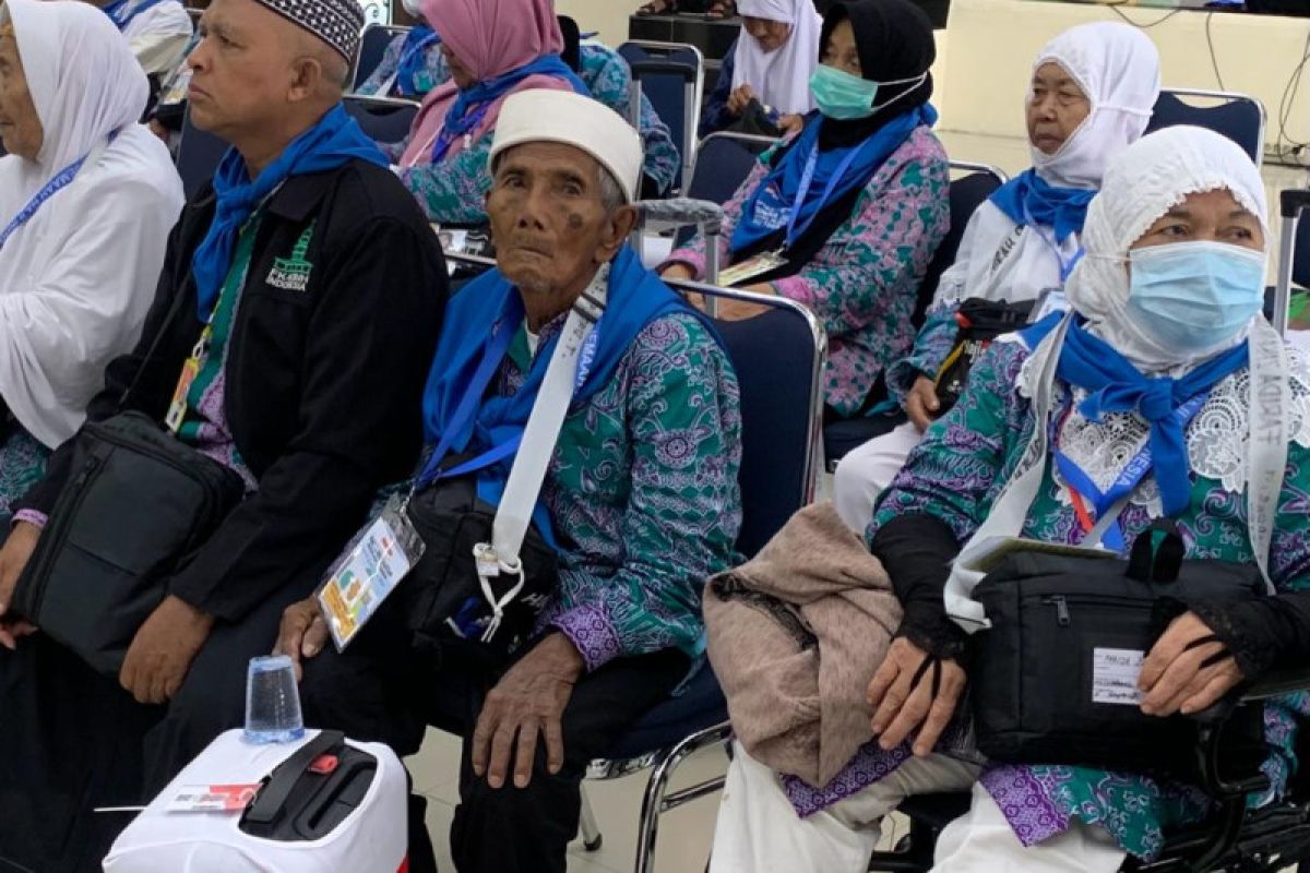 Kisah Mbah Karto, calon haji tertua Sumsel rutin mandi sebelum Tahajud