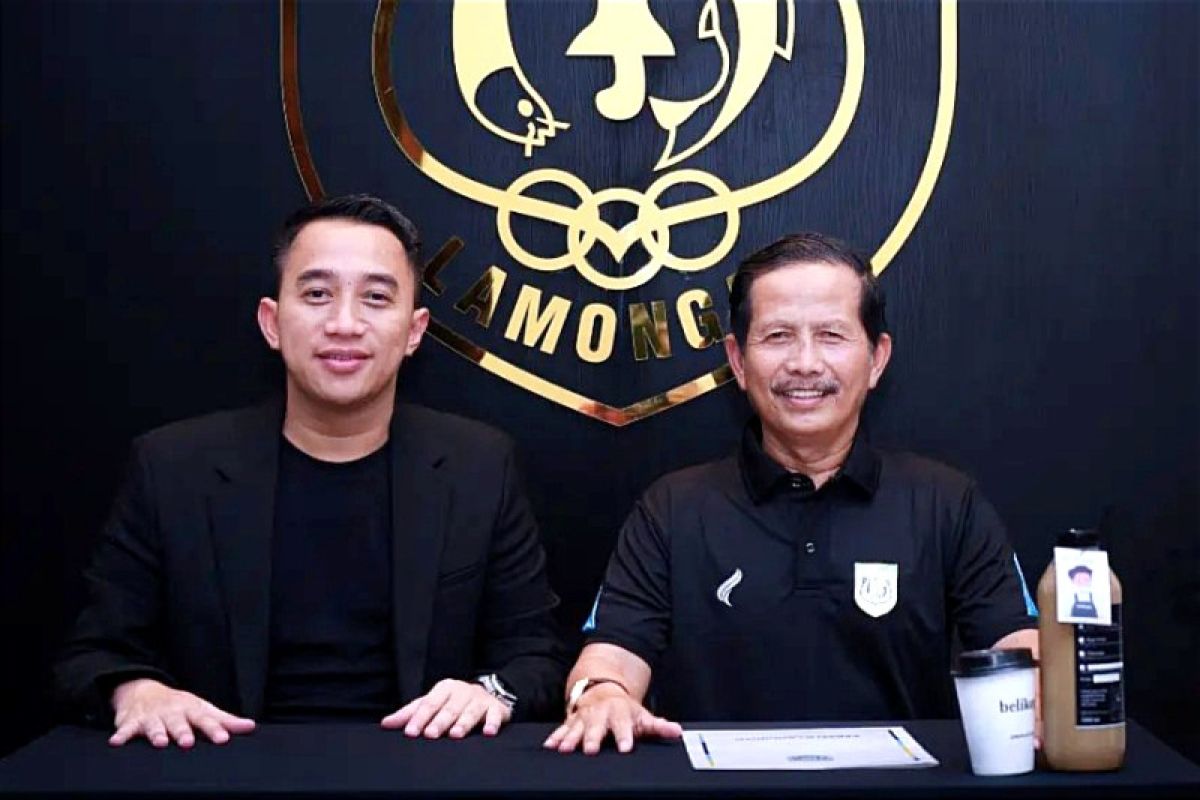 Djadjang Nurdjaman latih Persela di Liga 2 musim depan