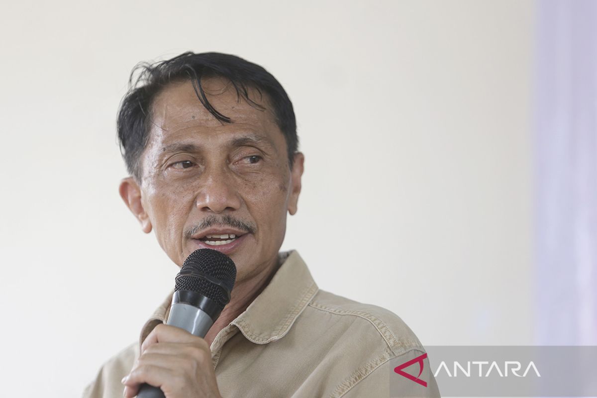 Pemkab Gorontalo serahkan bantuan Alsintan program READSI