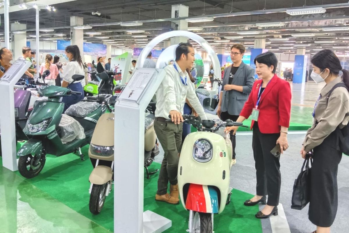 New Energy Electric Vehicles in Gangbei District of Guigang City Enters the ASEAN "Blue Ocean" Market