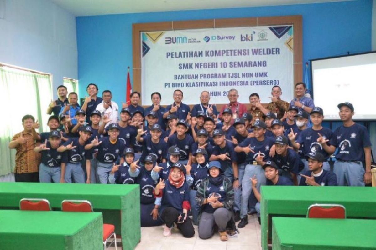 PT BKI beri pelatihan dan sertifikasi juru las bagi siswa SMK