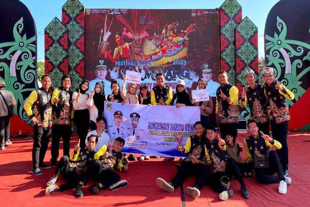 Barito Utara borong juara I lagu daerah putra dan putri