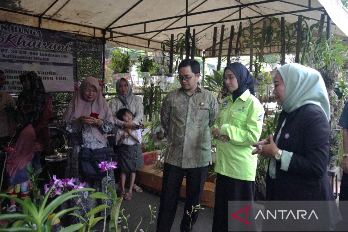 Kenalkan Anggrek melalui Festival Anggrek Paris Van Borneo 2