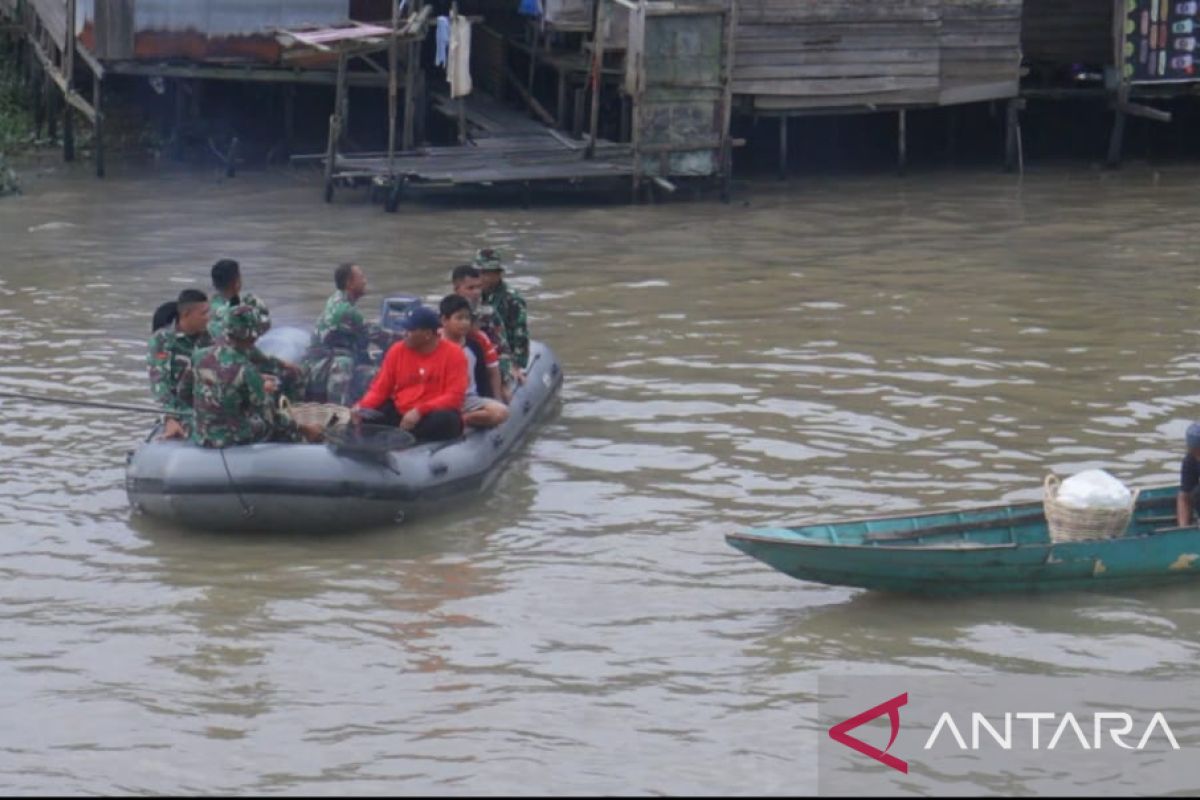 Pemkot Samarinda menggalakkan bersih-bersih Sungai Karang Mumus