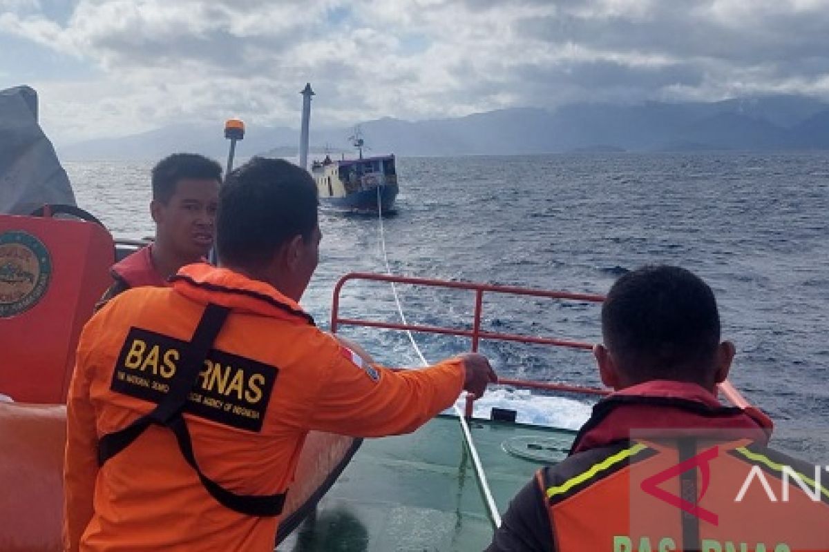 Kapal SAR Abimanyu selamatkan 13 penumpang KM Terjana