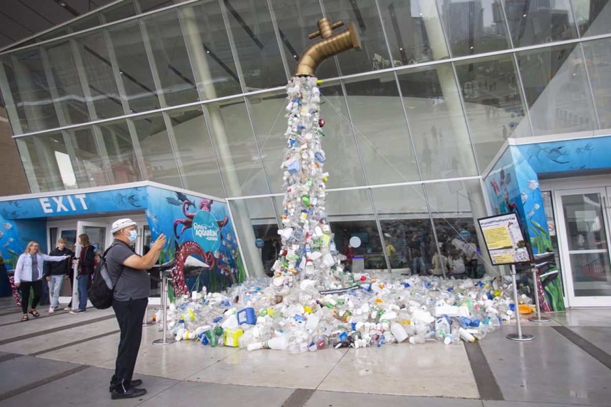 WWF sebut perlu lebih banyak aksi global untuk tangani polusi plastik