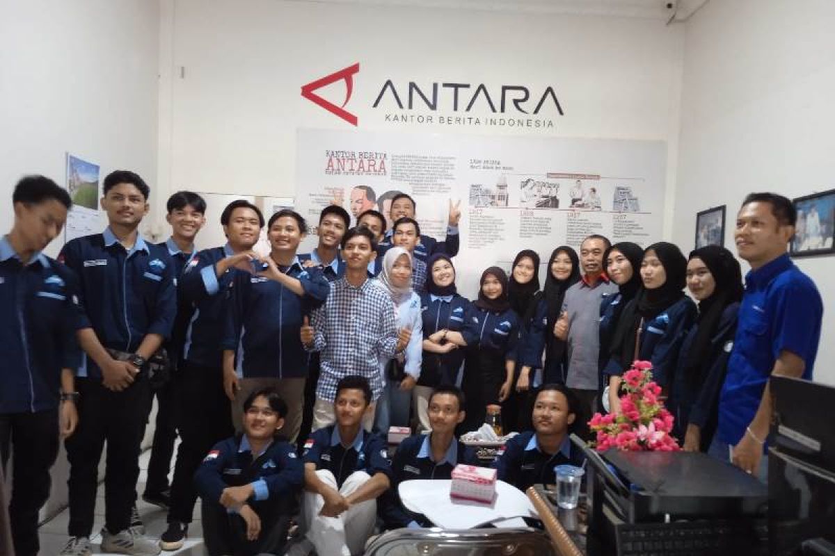Mahasiswa Jurnalistik UIN Palembang kuliah bisnis media di ANTARA Sumsel