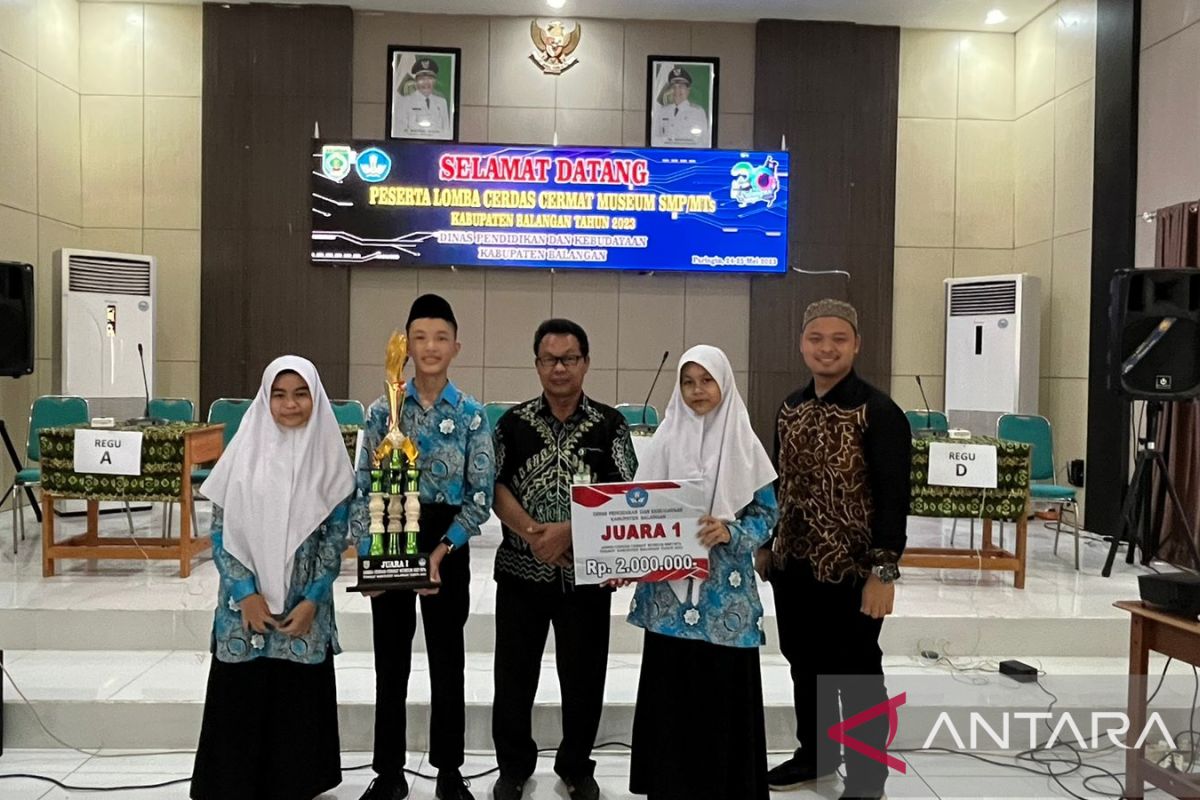 SMPIT Darul Fikri juarai Cerdas Cermat Museum Balangan
