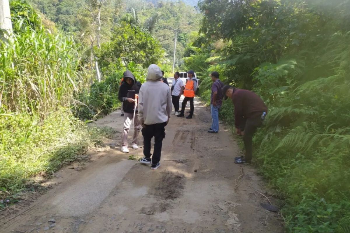 Pemprov Sulsel mulai tangani konstruksi jalan di Kabupaten Pinrang