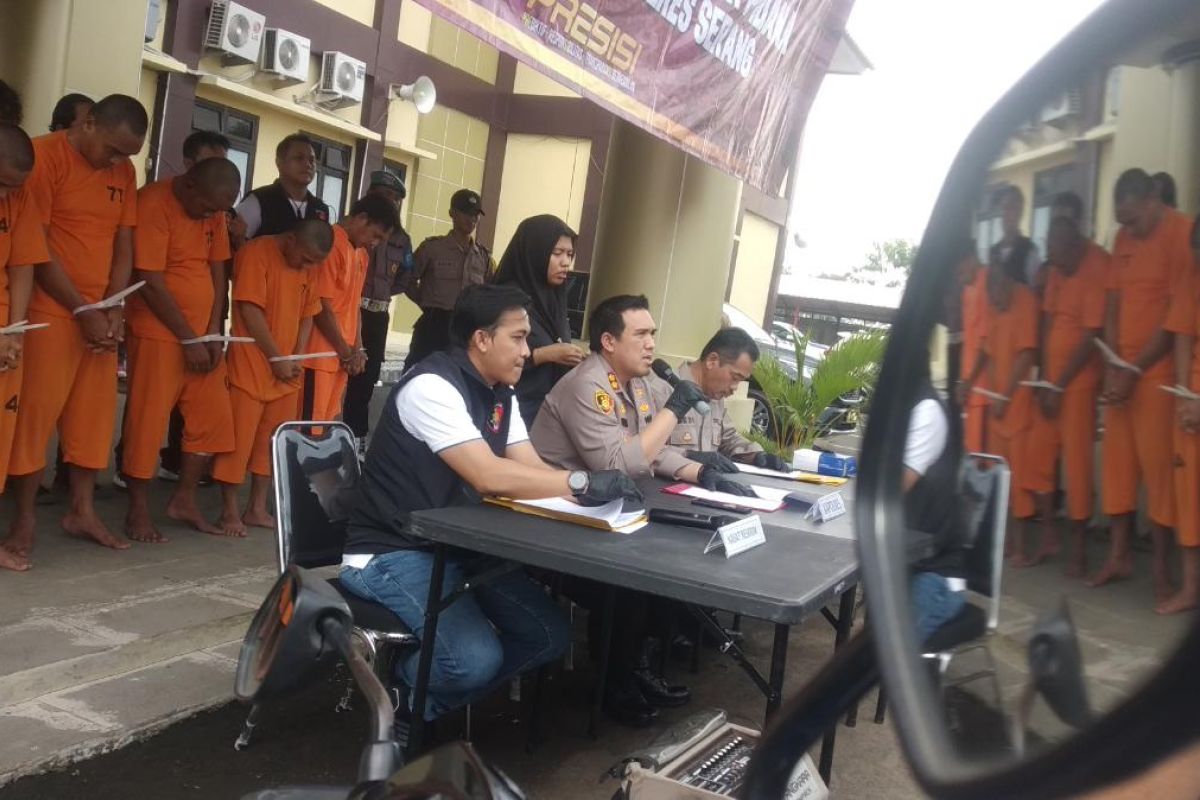 Satreskrim Polres Serang dalam sepekan berhasil mengungkap Kasus pencurian dengan pemberatan berupa kendaraan roda dua