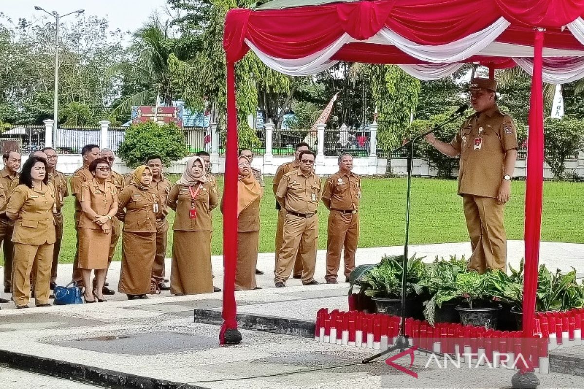 Penjabat Bupati Barsel minta ASN tingkatkan kualitas pelayanan publik