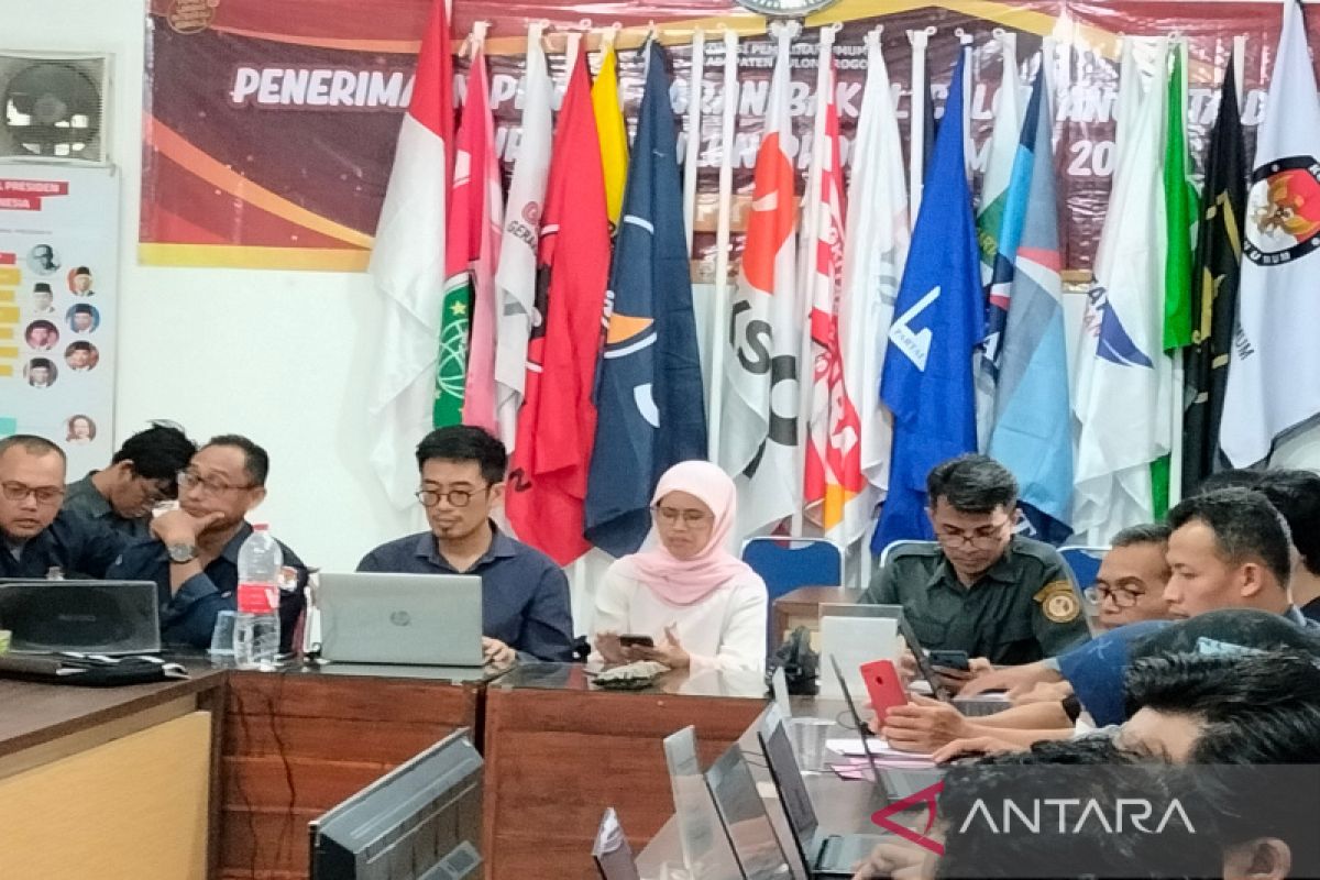 KPU Kulon Progo verifikasi administrasi berkas pendaftaran bakal caleg
