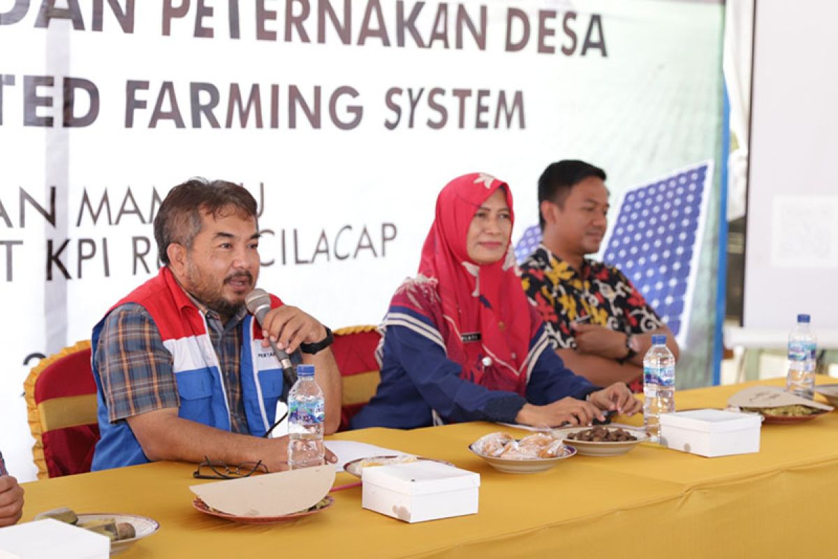 Kilang Cilacap berikan pelatihan sistem pertanian terpadu bagi warga Kutawaru