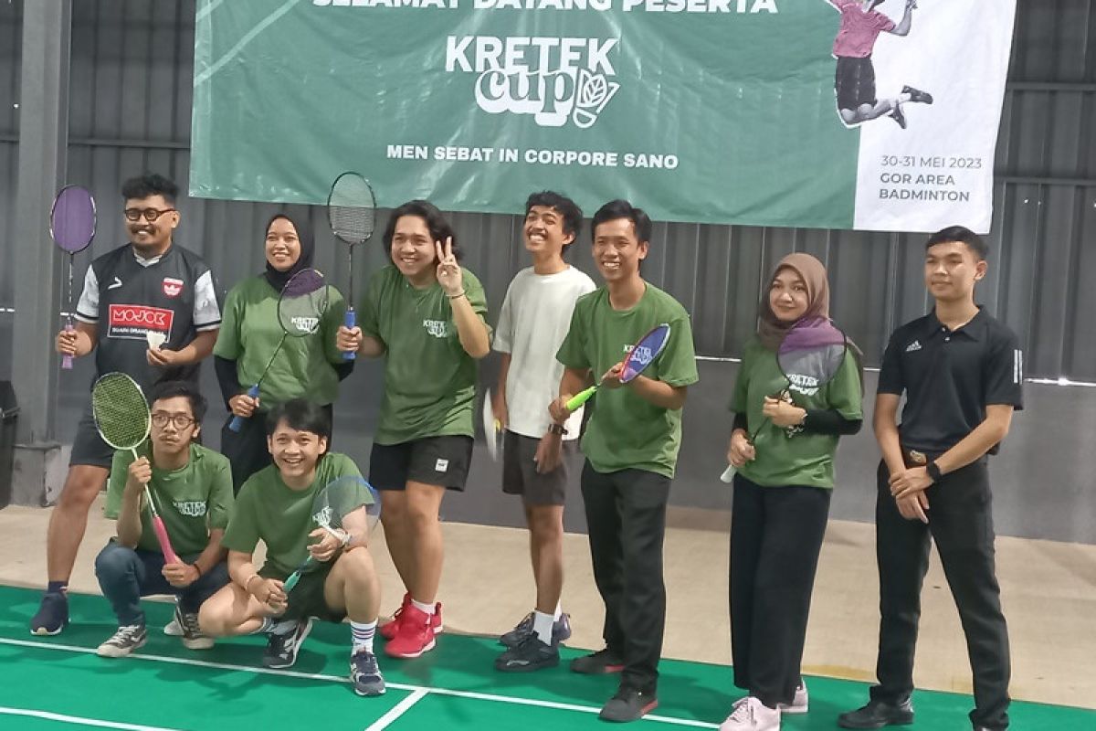 Komunitas Kretek dan KNPK gelar turnamen bulutangkis Kretek Cup