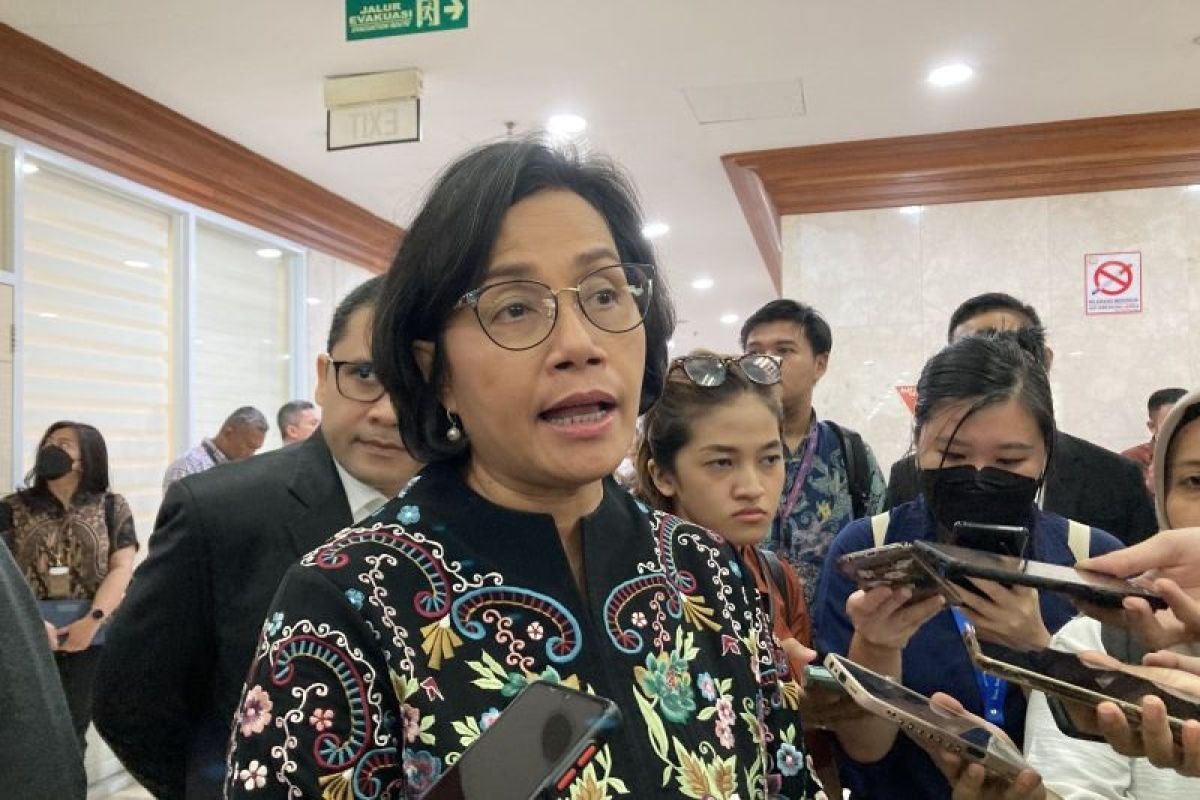 Menkeu Sri Mulyani sebut rencana kenaikan gaji PNS sedang digodok Presiden RI