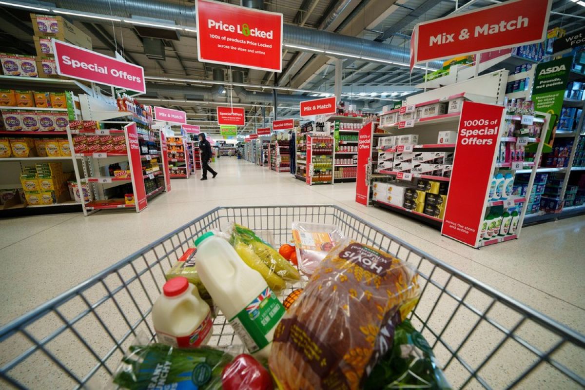 Industri Inggris laporkan rekor tertinggi inflasi retail pada Mei 2023