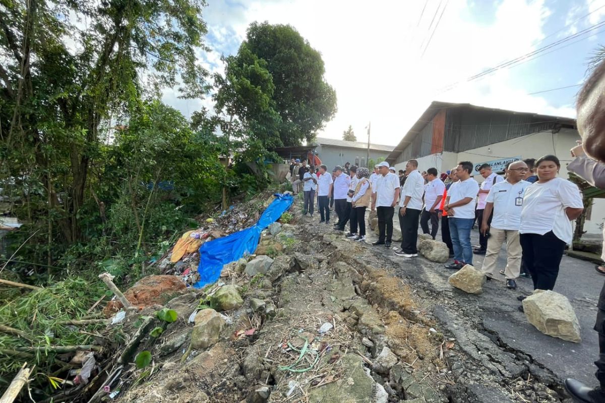 Dilaporkan ke BNPB, kerusakan bencana longsor di Ambon terus didata