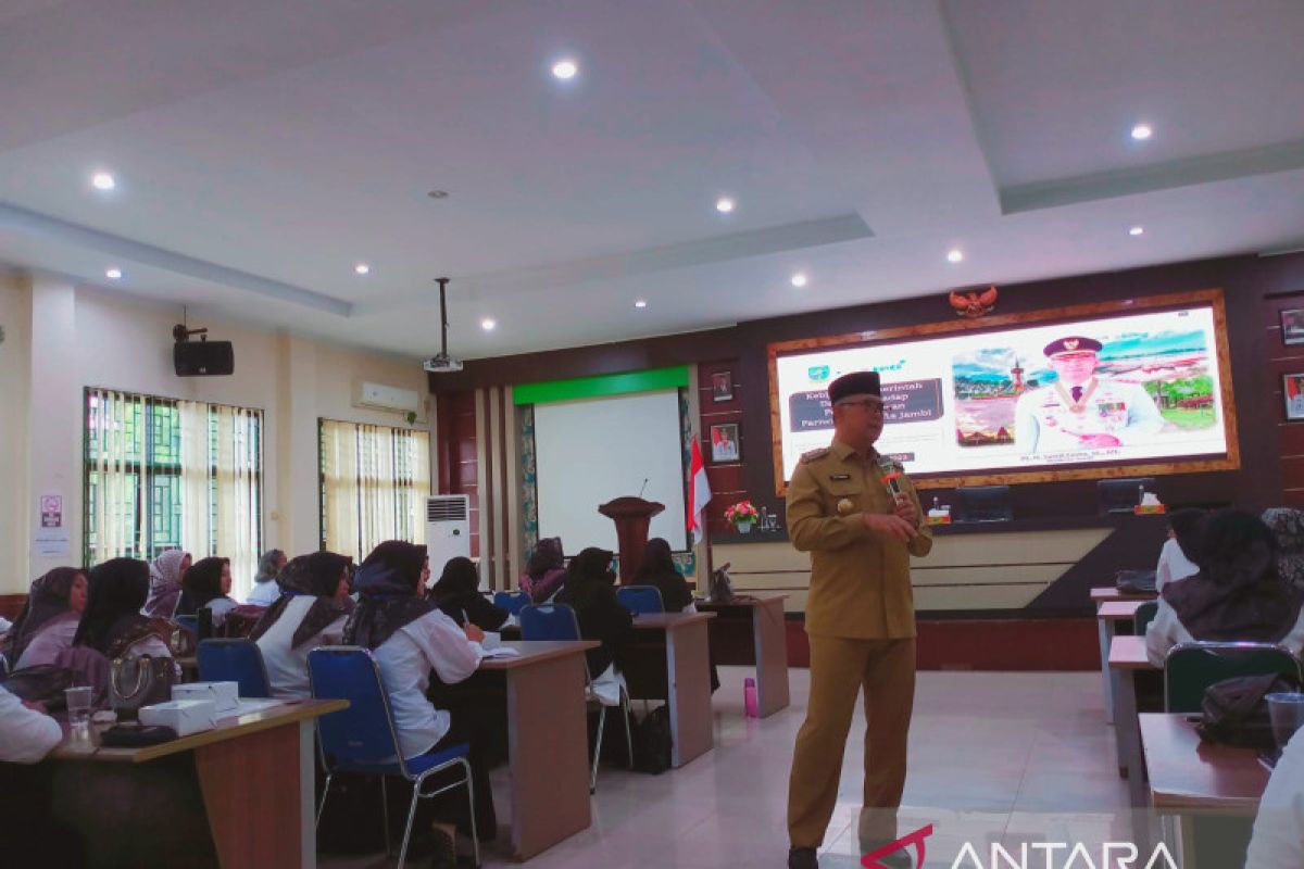 Pemkot Jambi tingkatkan keterampilan pemandu wisata daerah