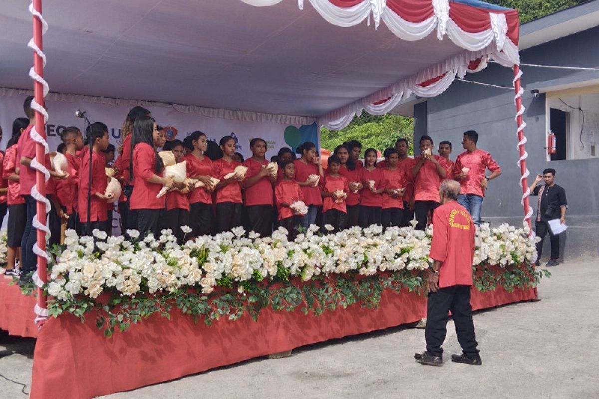 Ambon Music Office dorong pengembangan alat musik tradisional  tahuri di Maluku